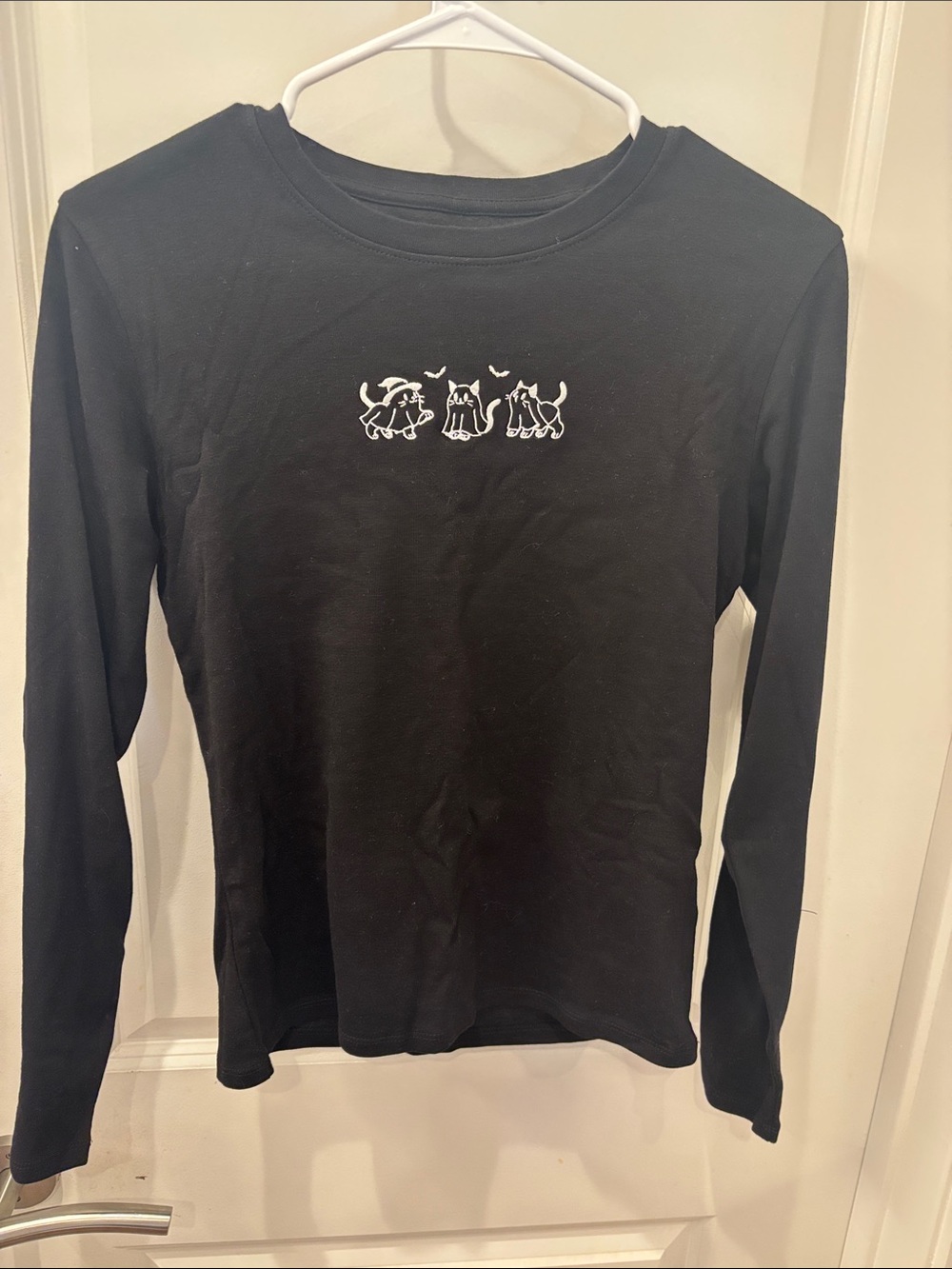 NWT Organic Collective Long-Sleeve Black Tee w/ White ghost costumed Cats- L